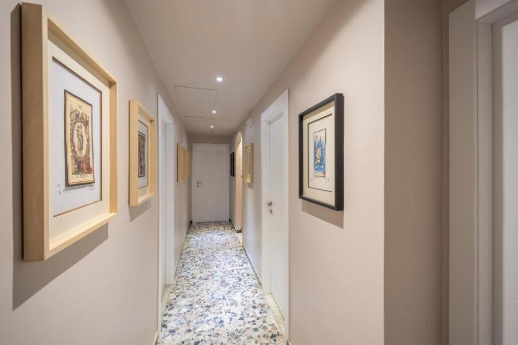 Boutique Rooms Carbonazzi 17 Cagliari Exteriör bild