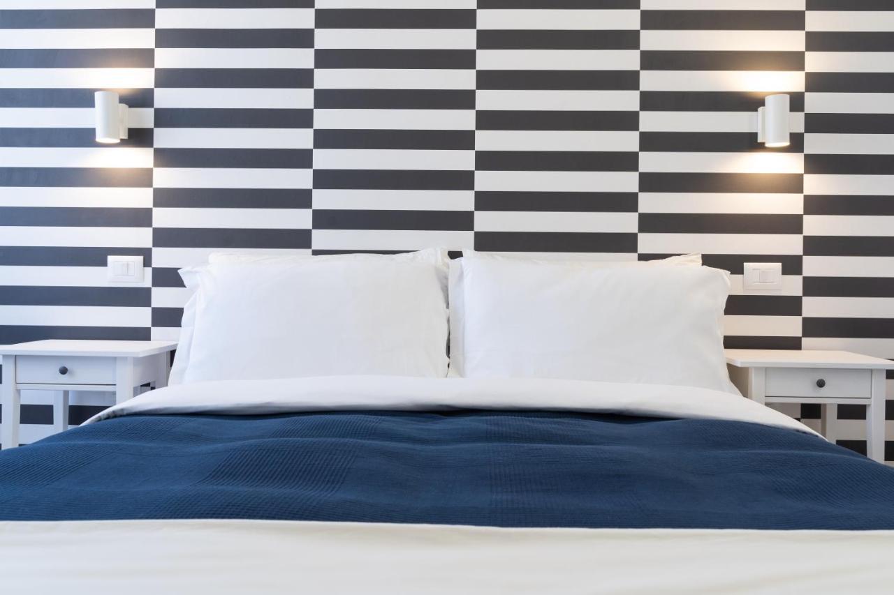 Boutique Rooms Carbonazzi 17 Cagliari Exteriör bild