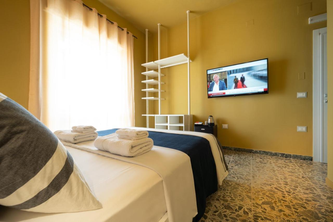 Boutique Rooms Carbonazzi 17 Cagliari Exteriör bild
